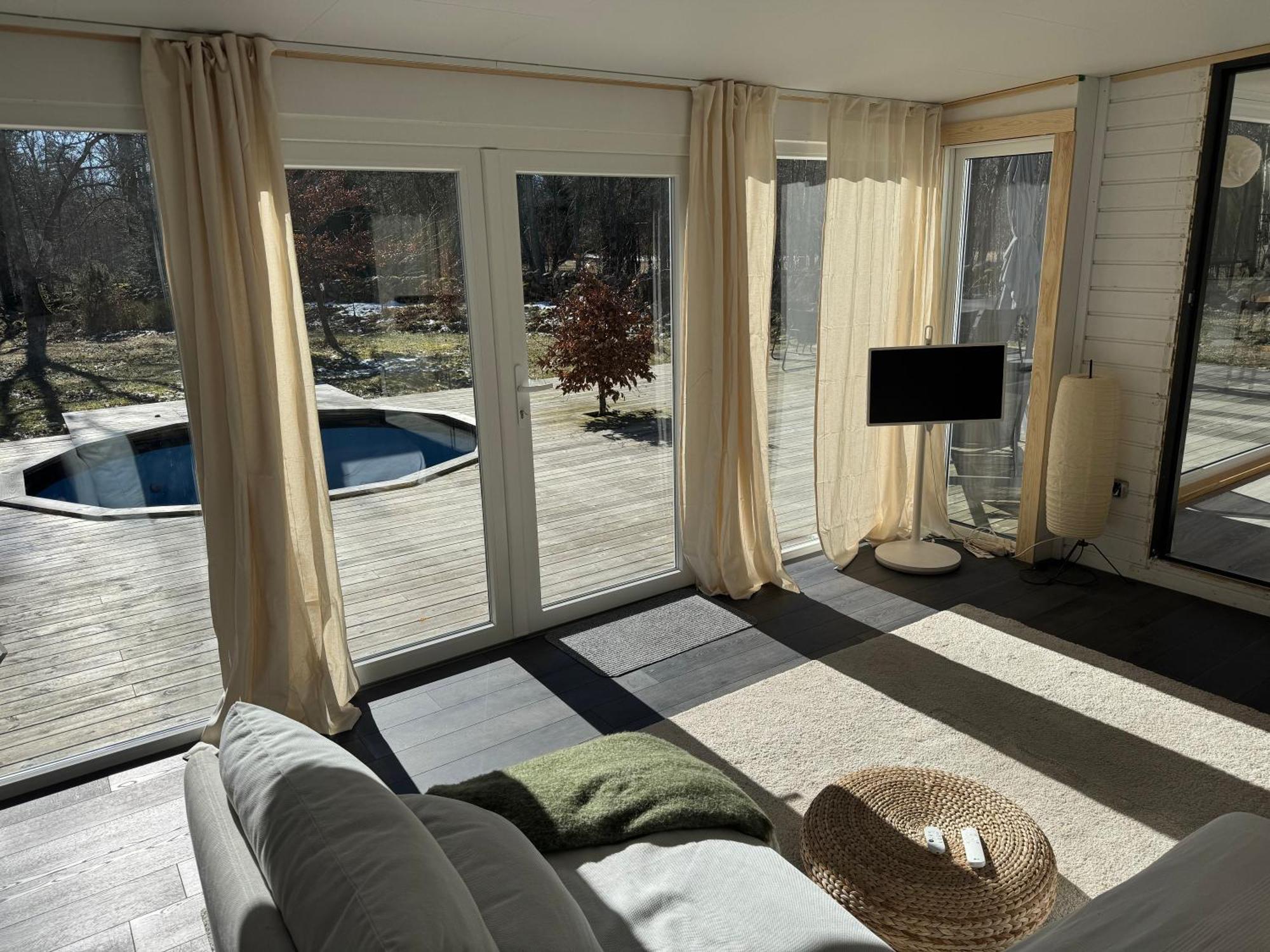 Cabin In The Forest With Spa Bath Västra Torup Exterior foto